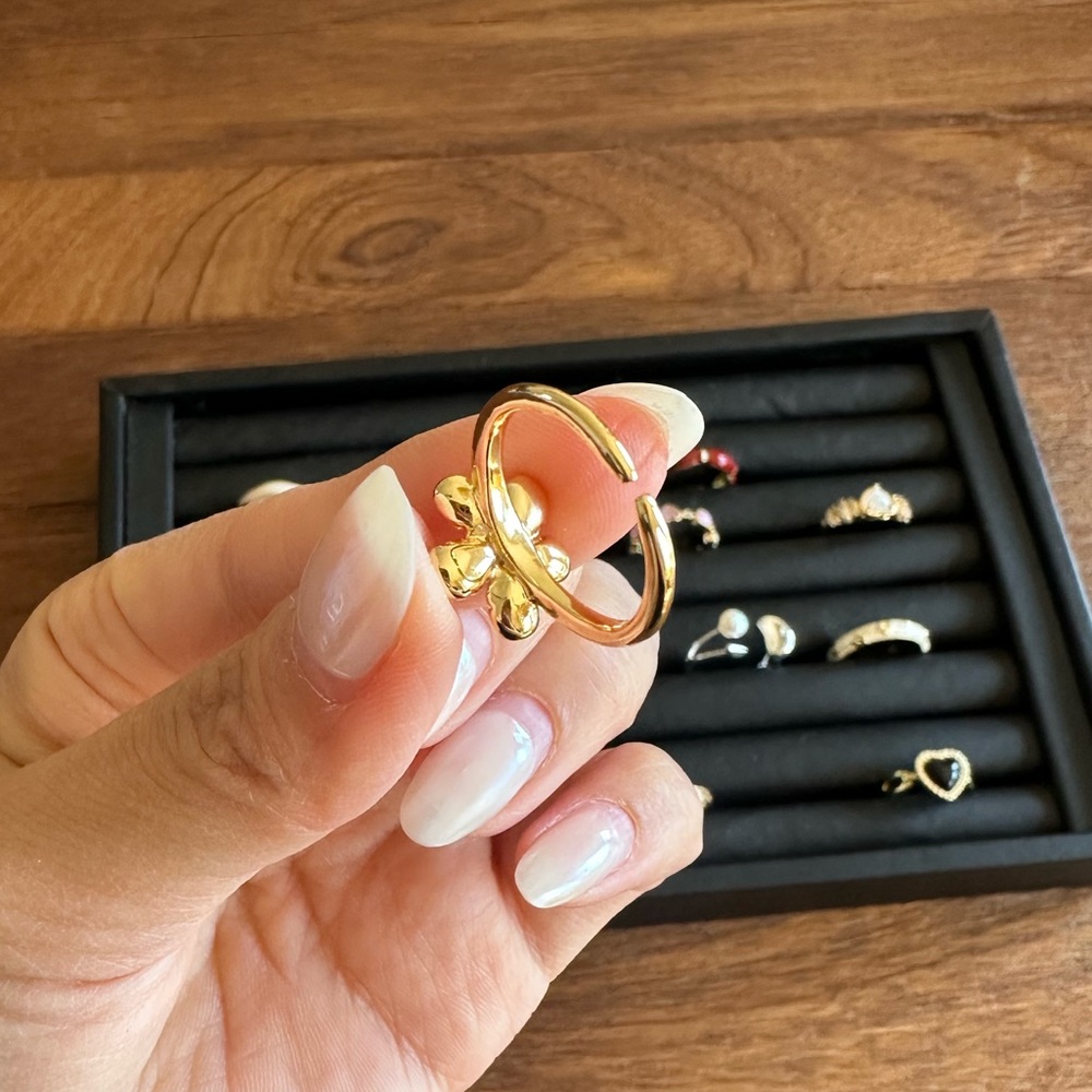 Womenβs Gold-Plated Zircon Flower Open Ring Adjustable Elegant Statement - Picture 5 of 6